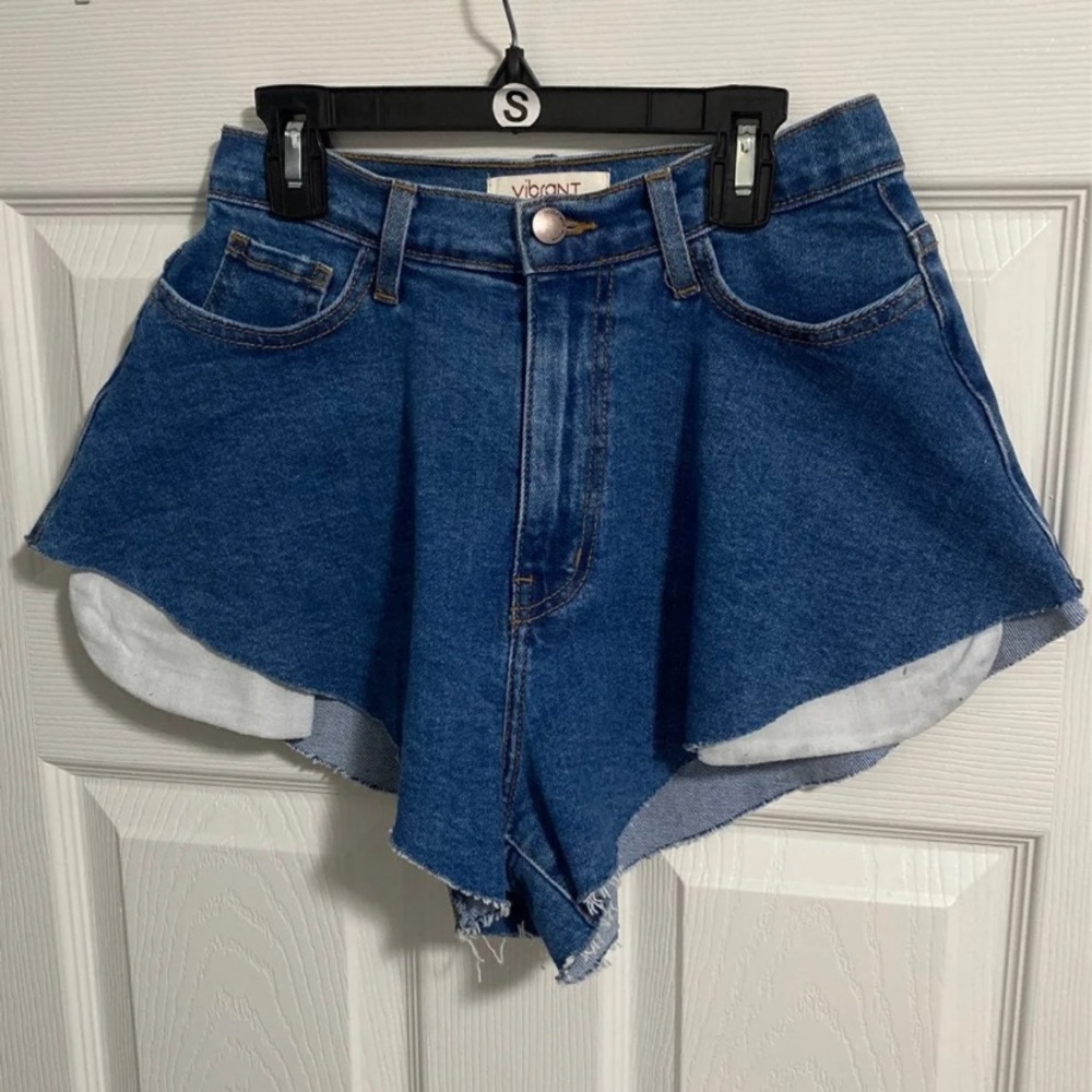 Flare Ma Away shorts - Picture 2 of 3